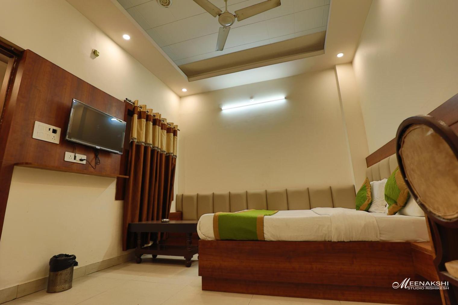 Hotel Haridev Roorkee ภายนอก รูปภาพ