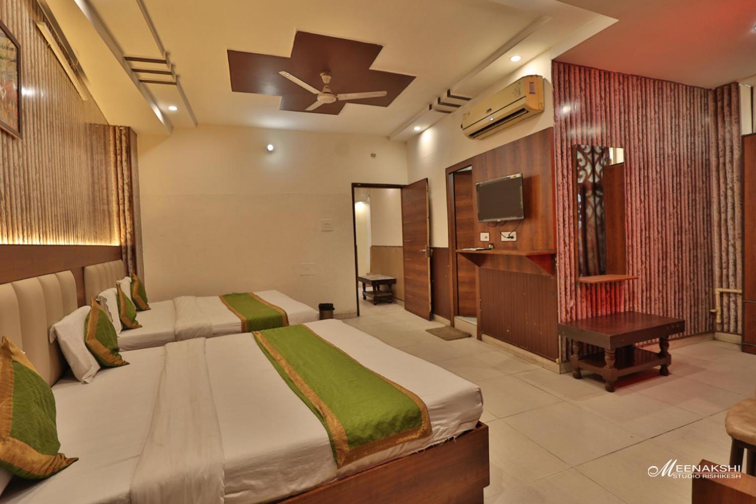 Hotel Haridev Roorkee ภายนอก รูปภาพ